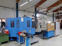 Horizontal CNC machining centers